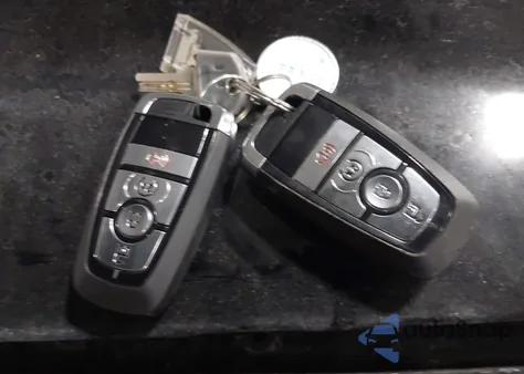 2024 Ford Maverick Lariat z USA, uszkodzony, nr VIN 3FTTW8M31RRB26816